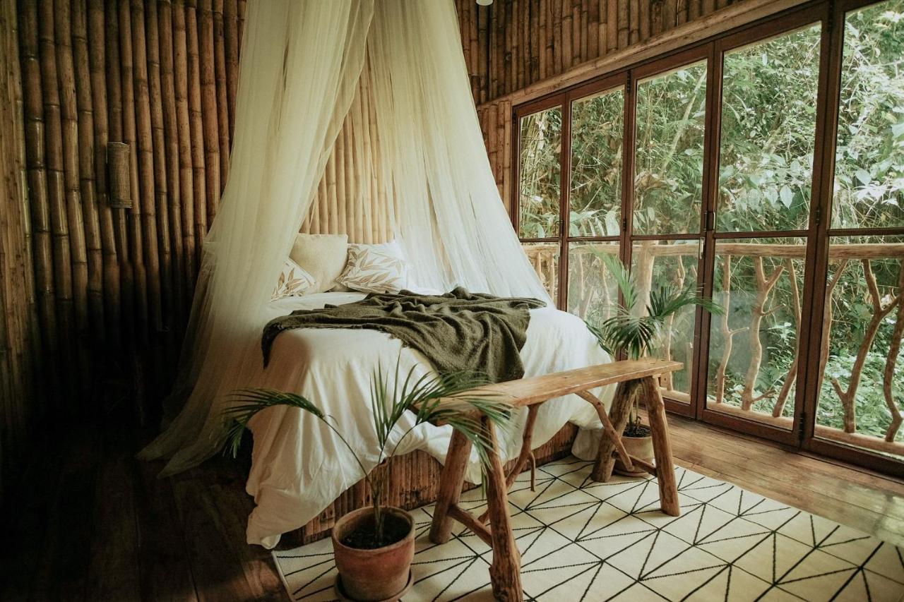 Treehouse De Valentine Villa Balamban Eksteriør billede