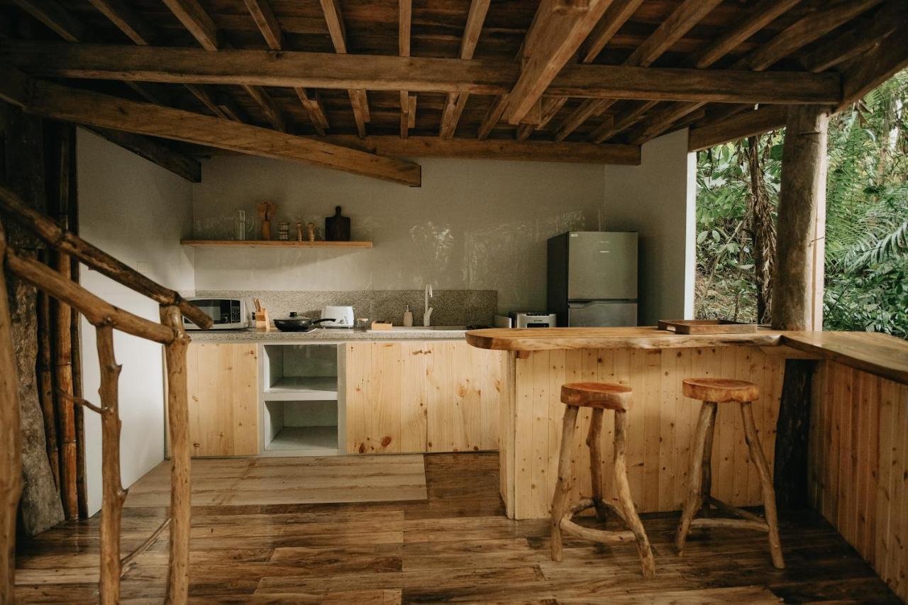 Treehouse De Valentine Villa Balamban Eksteriør billede