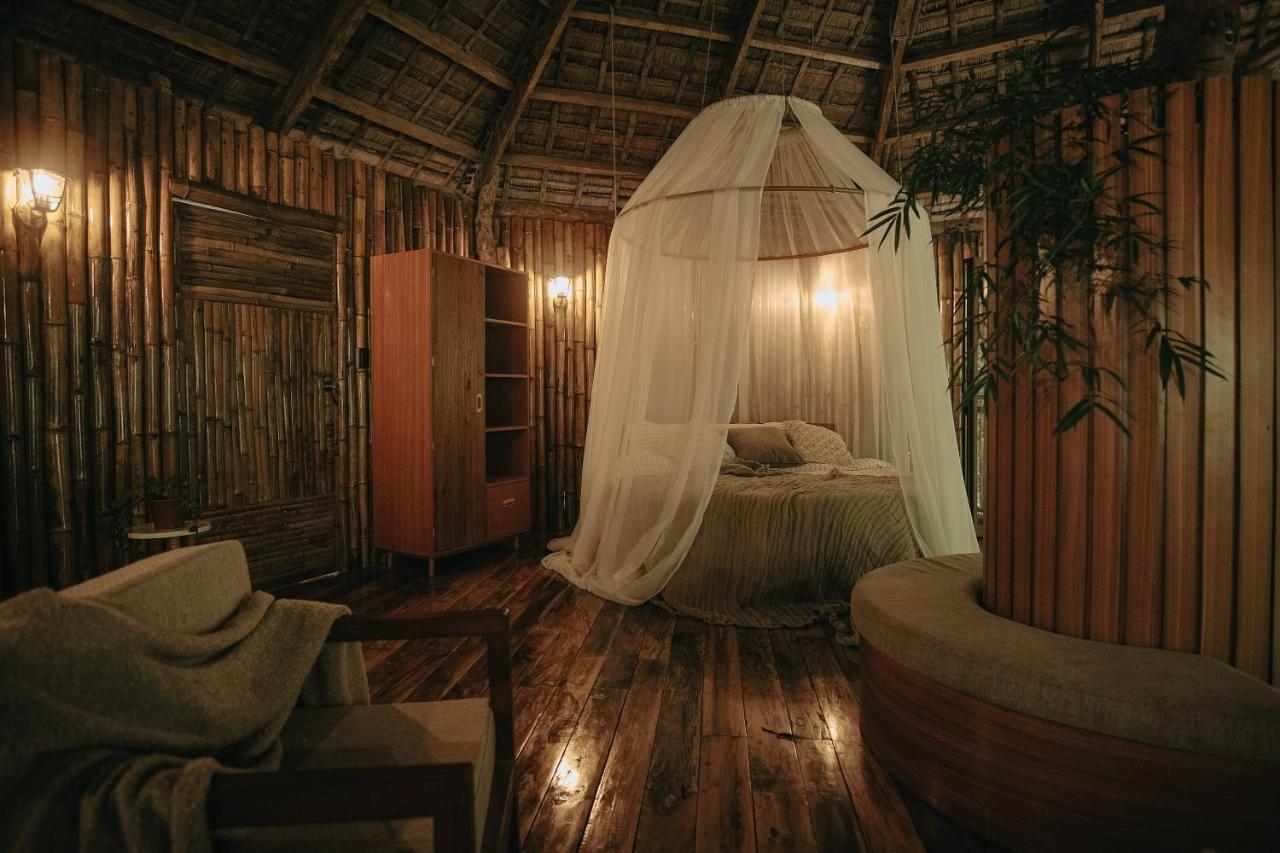 Treehouse De Valentine Villa Balamban Eksteriør billede