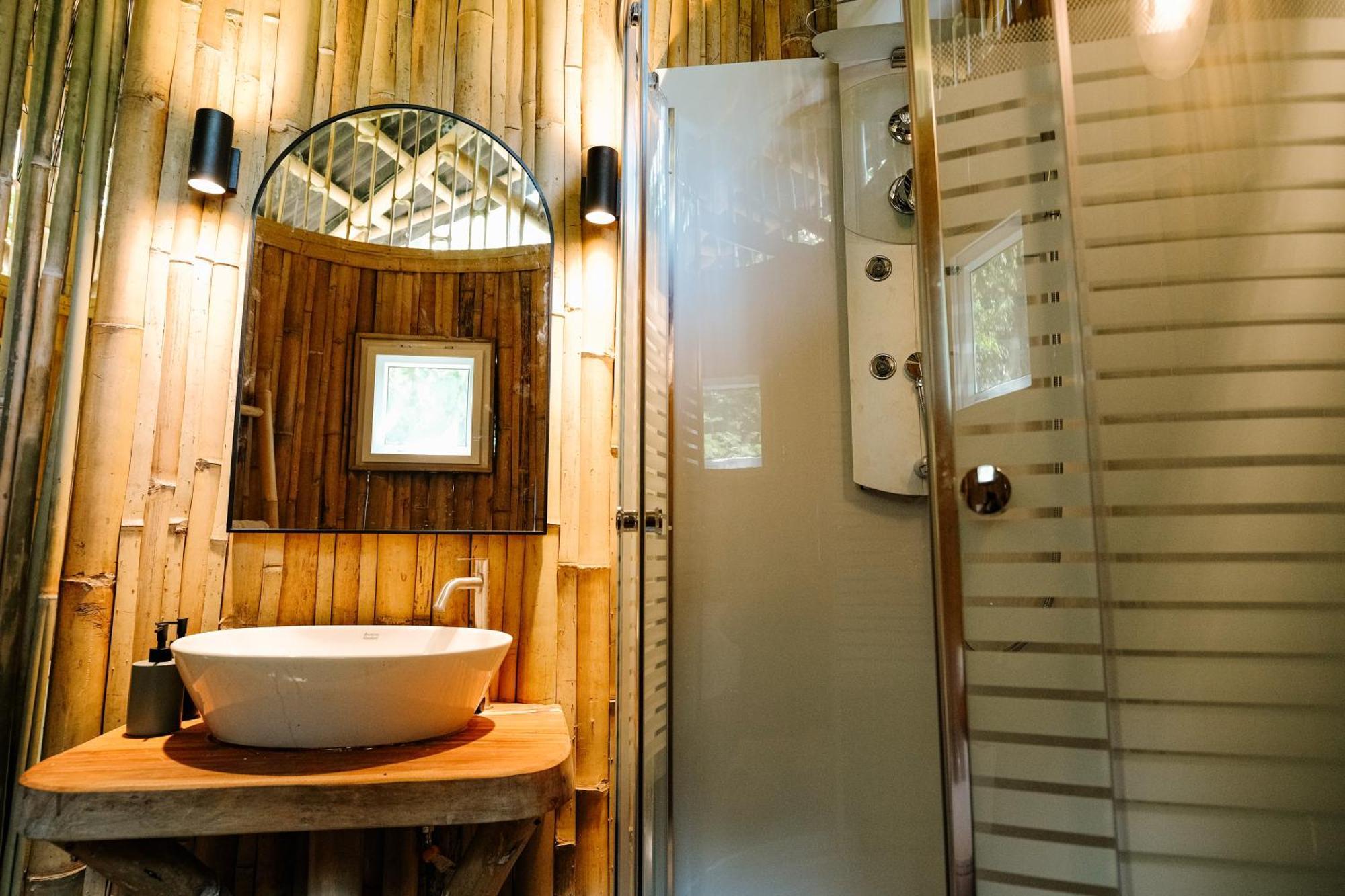 Treehouse De Valentine Villa Balamban Eksteriør billede