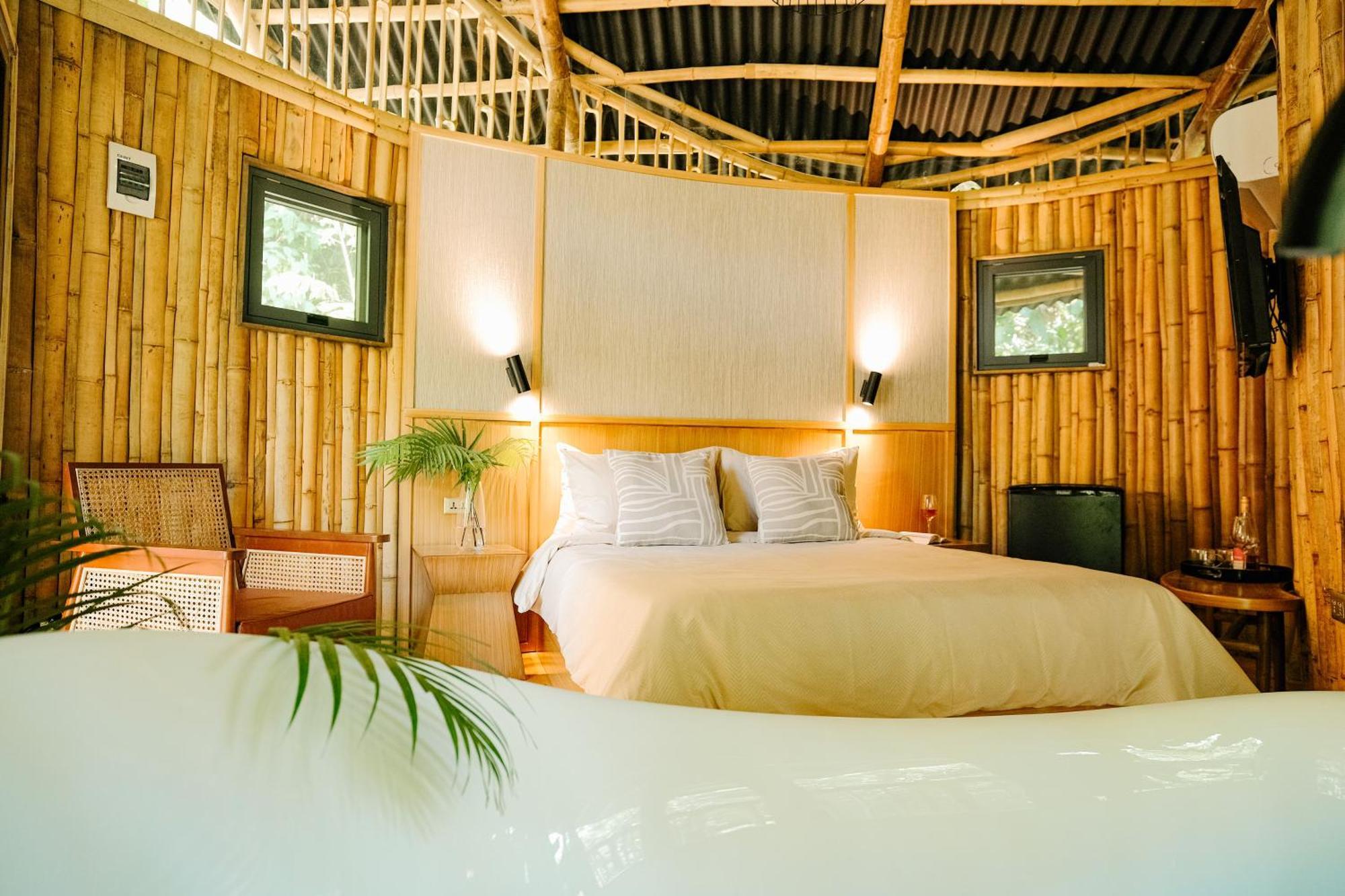 Treehouse De Valentine Villa Balamban Eksteriør billede